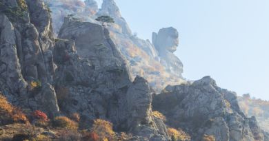 Экскурсии на Демерджи (Долина приведений) из Учкуевки 2024